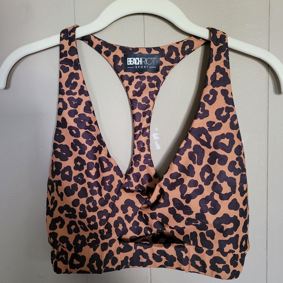 EUC Beach Riot Twist Top Sports Bra Leopard, matching leggings also listed - Picture 5 of 9